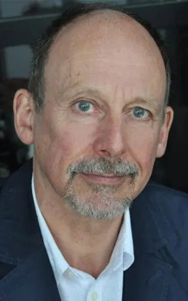 Simon Roberts