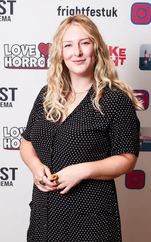 Mackenzie Larsen