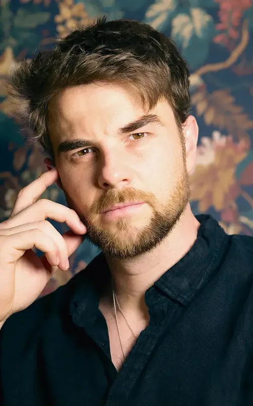 Nathaniel Buzolic