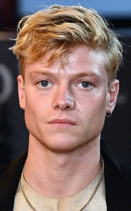 Tom Rhys Harries