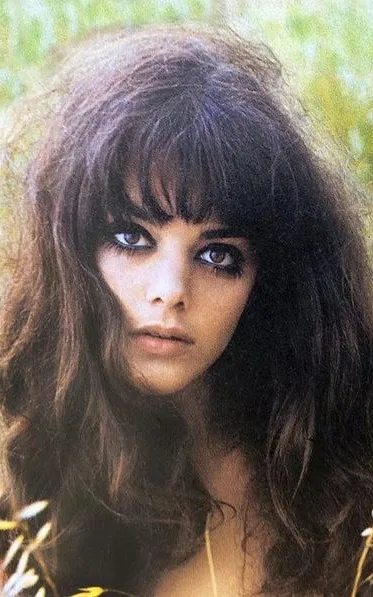 Tina Aumont
