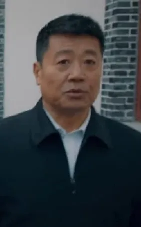 李卫