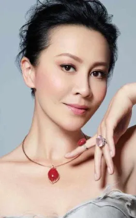 Carina Lau