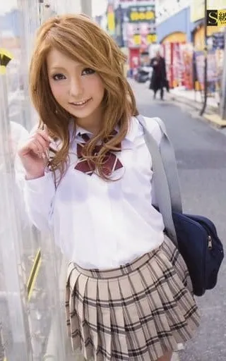 新垣セナ