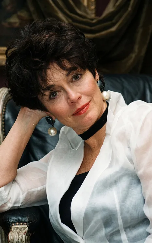 Kathleen Barr