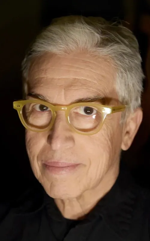 Louie Pérez