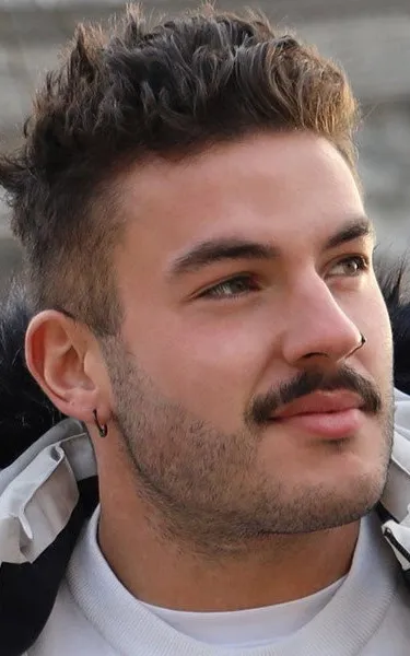 Zak Bray