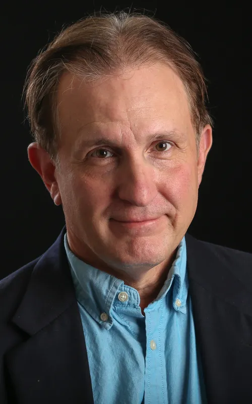 Robert Tinnell