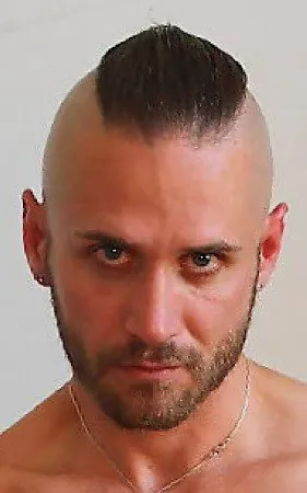 Mat Tahari