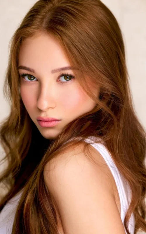 Caroline Elle Abrams