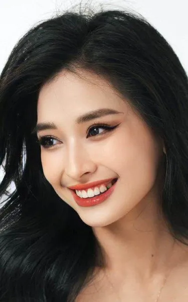 Yến My