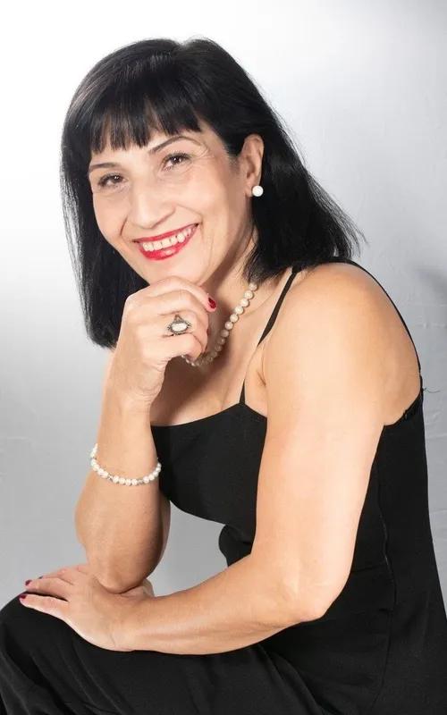 Ava Ahmadzadeh