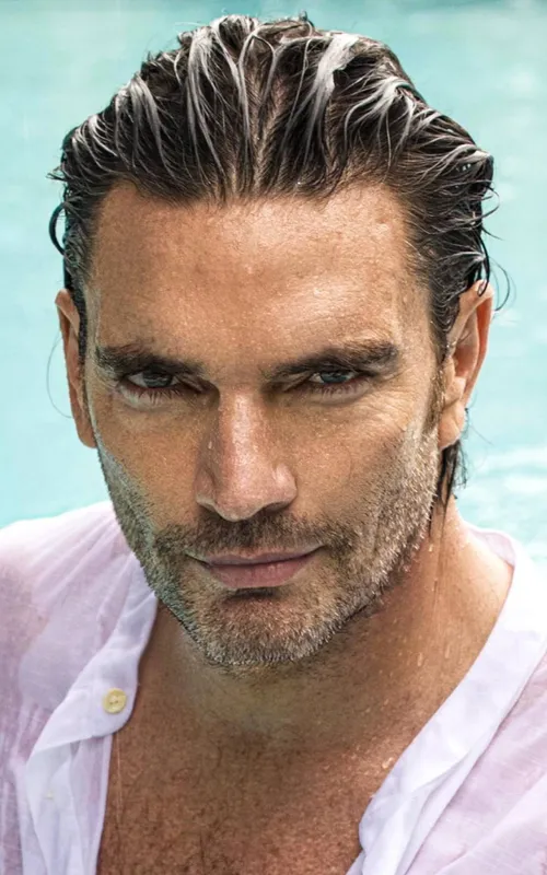 Julián Gil