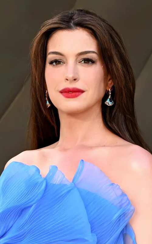 Anne Hathaway
