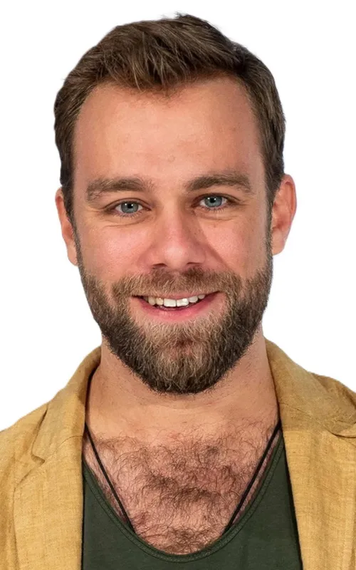 Carlos Serrano