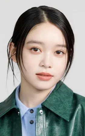 Akari Takaishi