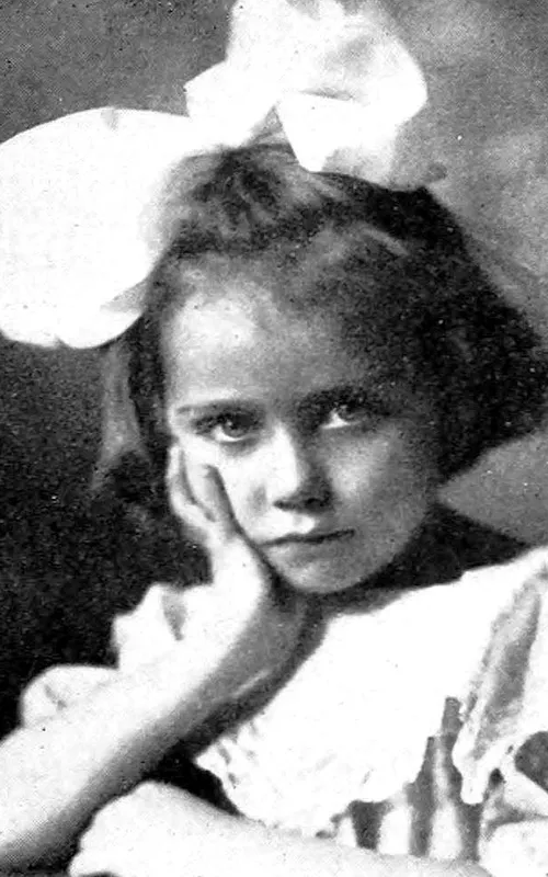 Doris Hollister