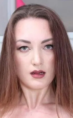 Julia Maze