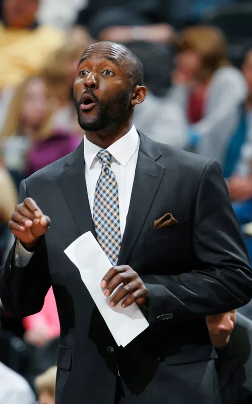 Lloyd Pierce