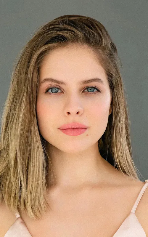 Angelina Pakhomova