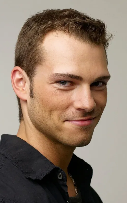Shawn Roberts