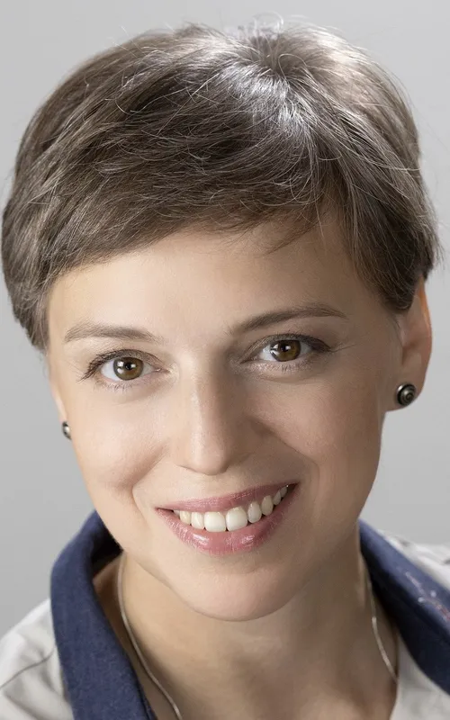 Nelly Uvarova