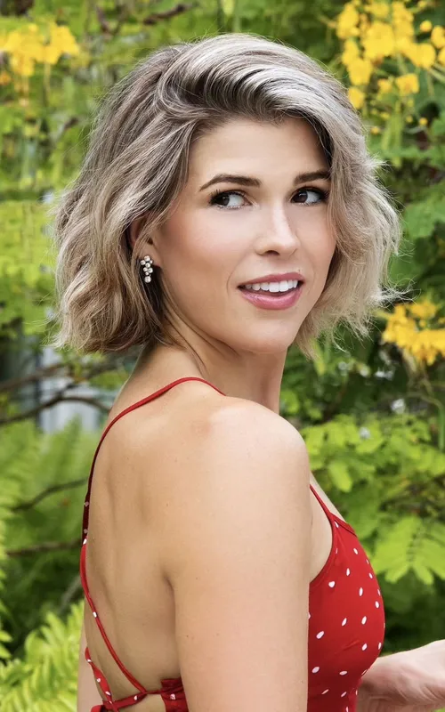 Julia Rae