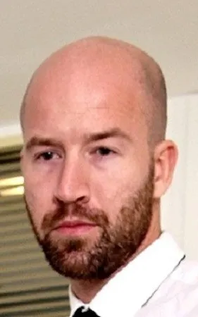 Lee Saint
