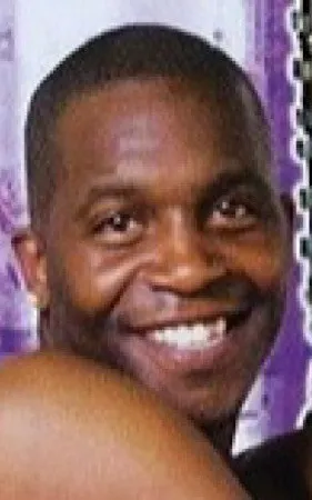 Dareon Black