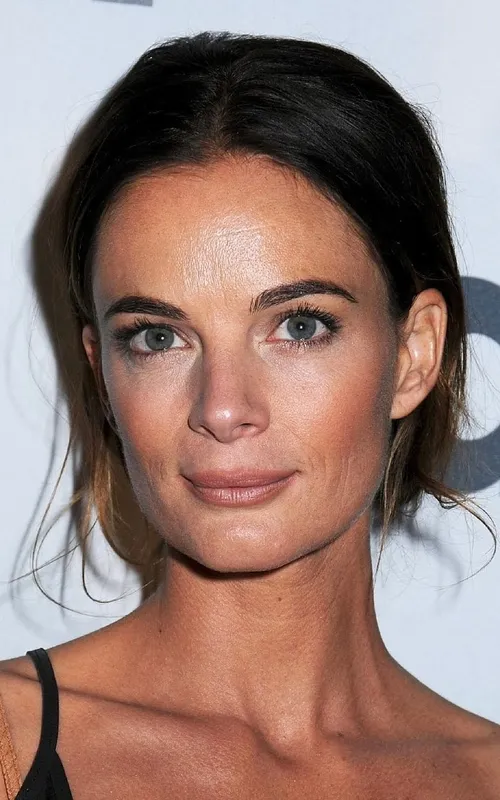 Gabrielle Anwar