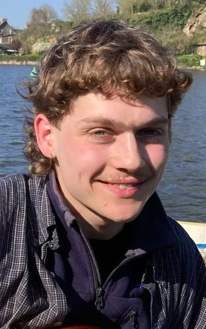 Néven Carron