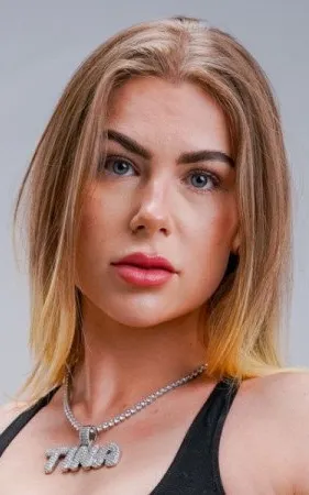 Tina Snow