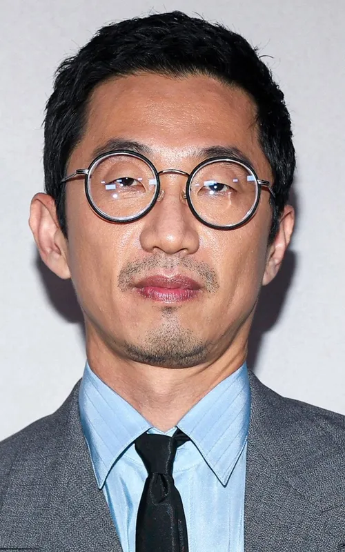 Lee Sung Jin