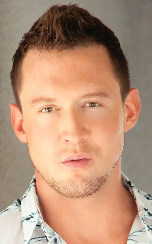Pierce Paris