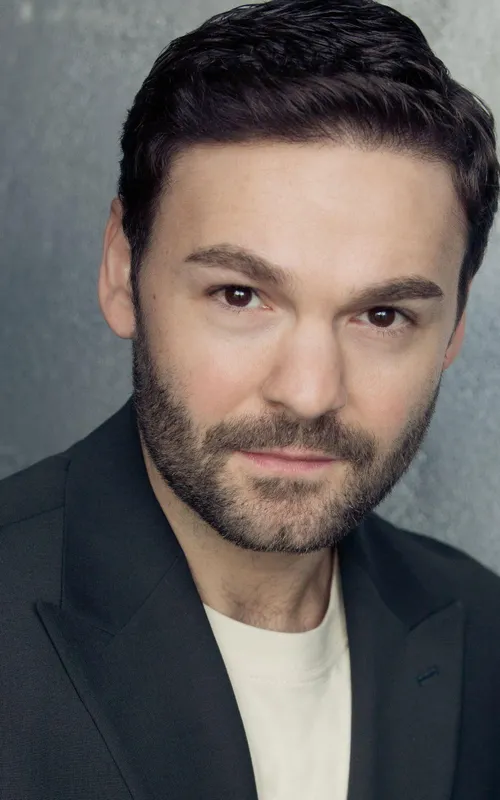 Laurence Hamilton