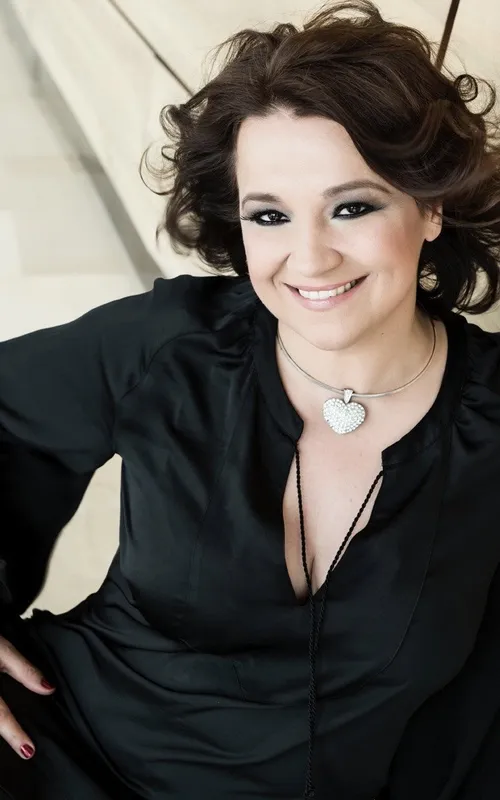 Erika Náray
