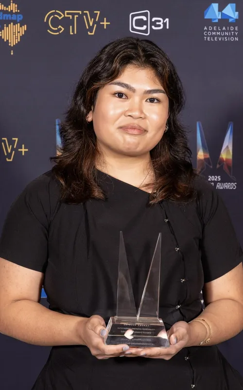Sabrina Tan