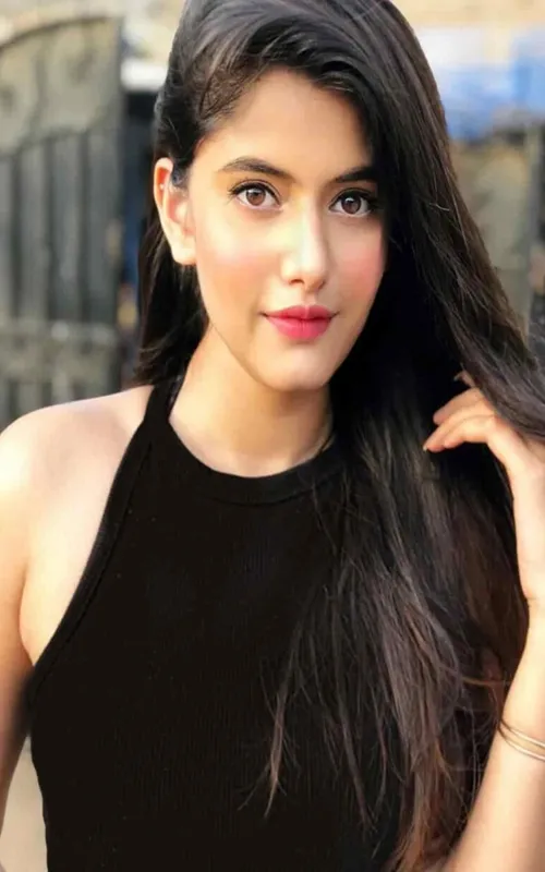 Anahita Bhooshan