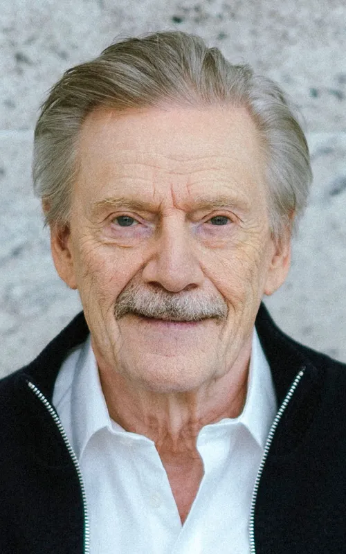 Jesper Christensen