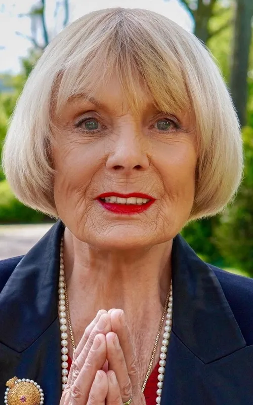 Karyn von Ostholt