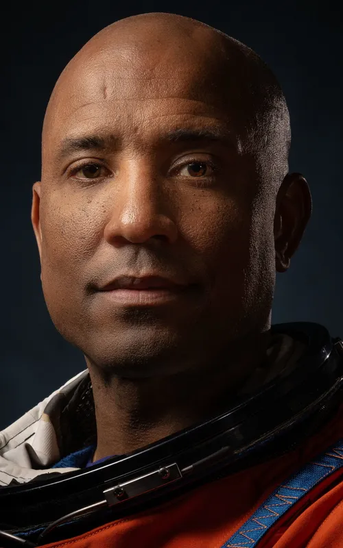 Victor Glover