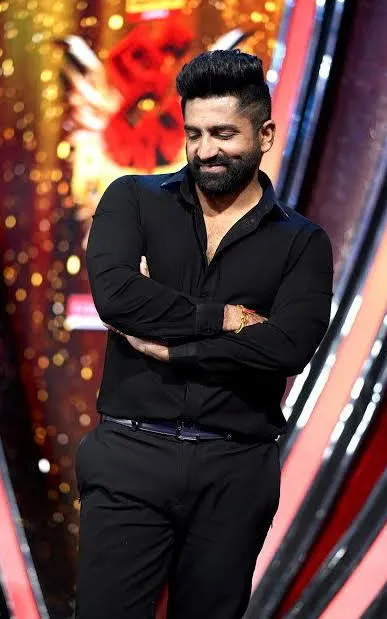 V J Shekar