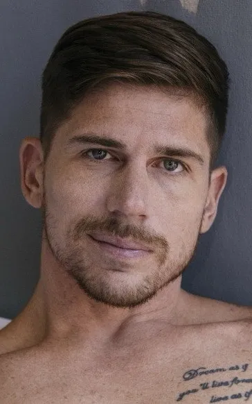Derek Spears