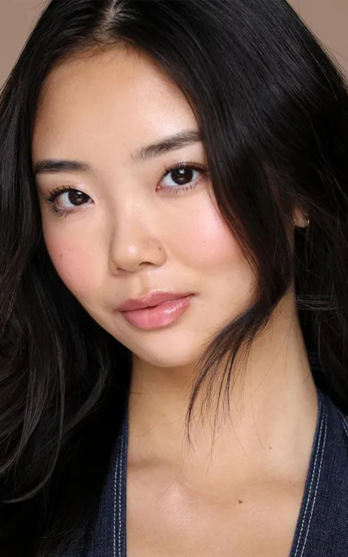 Chloe Lee