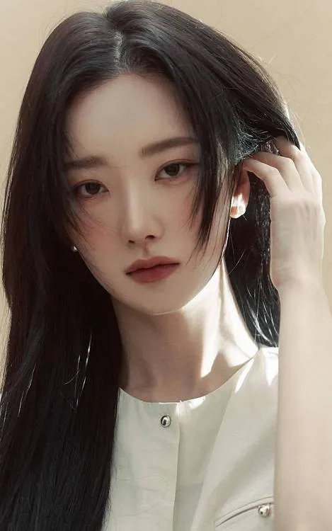 Kang Min-ji