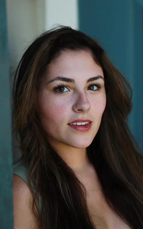 Tess Therrien