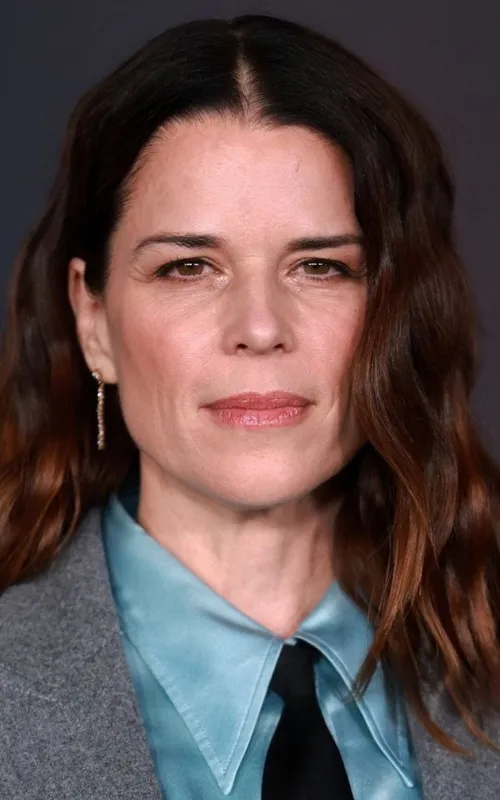Neve Campbell