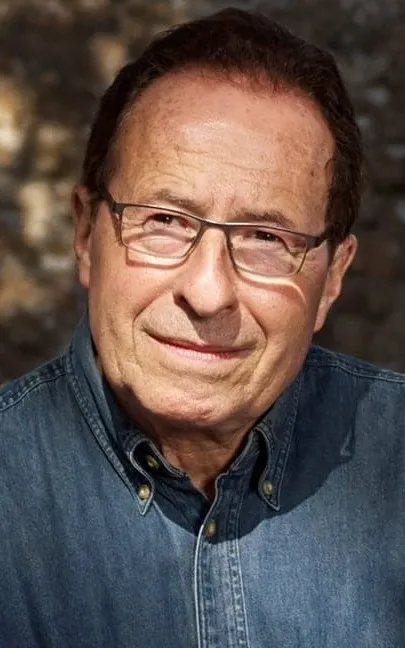 Peter James