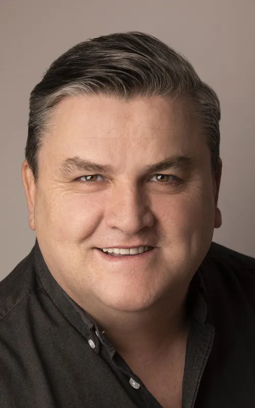 Simon Delaney
