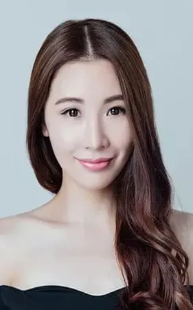 Gigi Lau